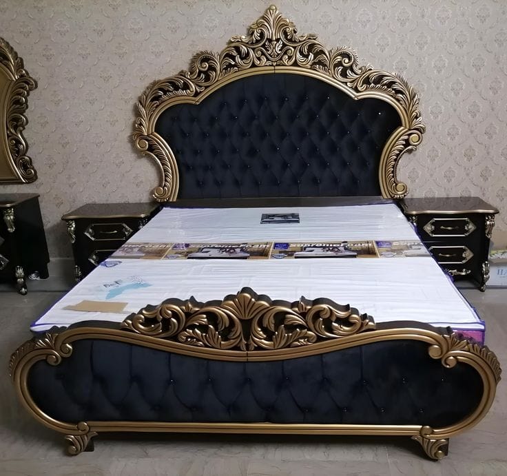 Minimal Platform Bed